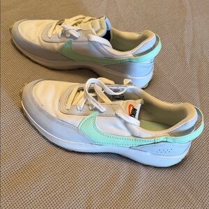 Nike White and Mint Green Athletic Shoes